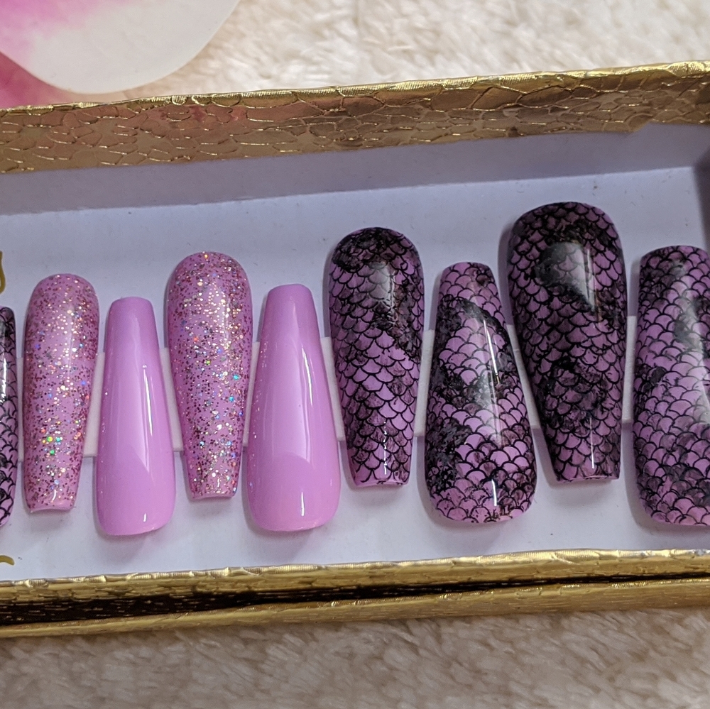 Purple Snake Press on Nails. Firm Price. - Picture 5 of 8